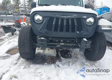 2019 Jeep Wrangler Unlimited Sahara 4X4 from USA, damaged, VIN 1C4HJXEG7KW553016